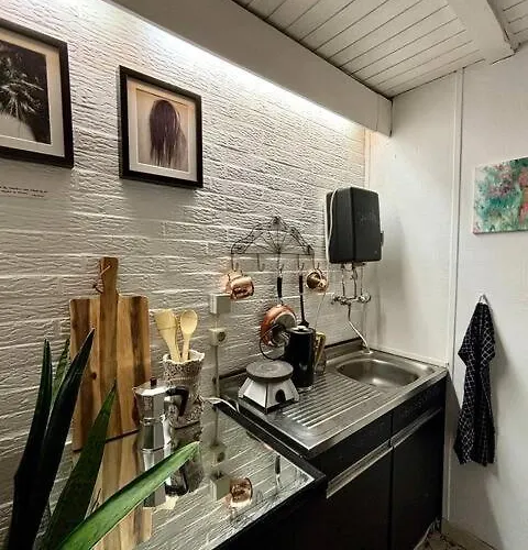 شقة Huebsche Mit Gartennutzung غرفنبرويش