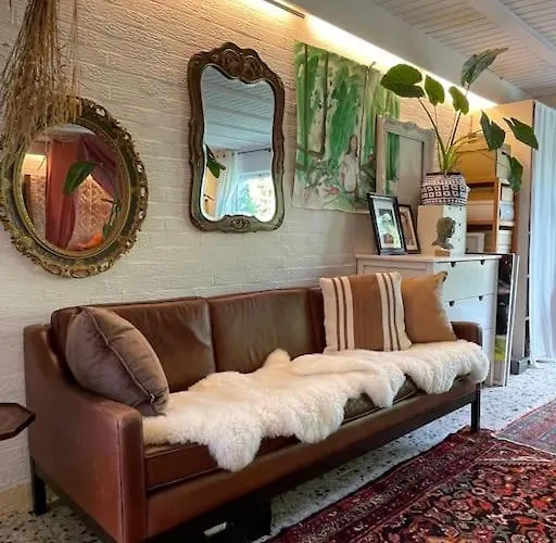 Huebsche Mit Gartennutzung Lejlighed *