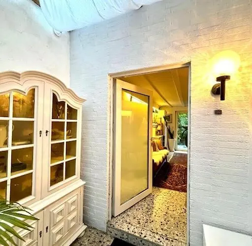 Huebsche Mit Gartennutzung *