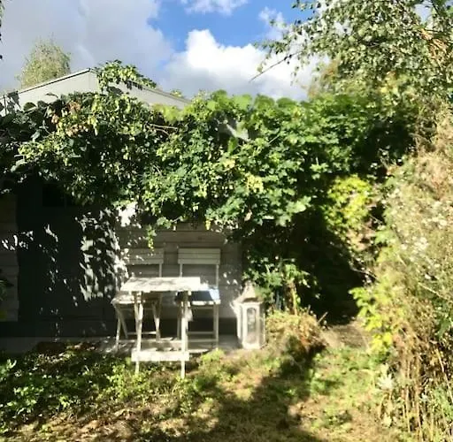 Huebsche Mit Gartennutzung