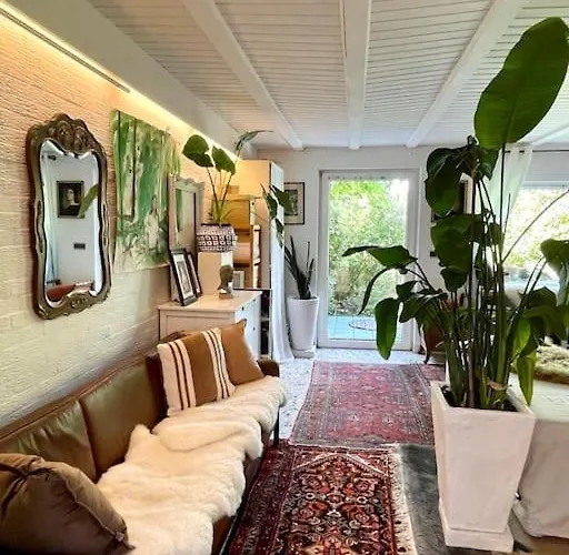 Huebsche Mit Gartennutzung غرفنبرويش