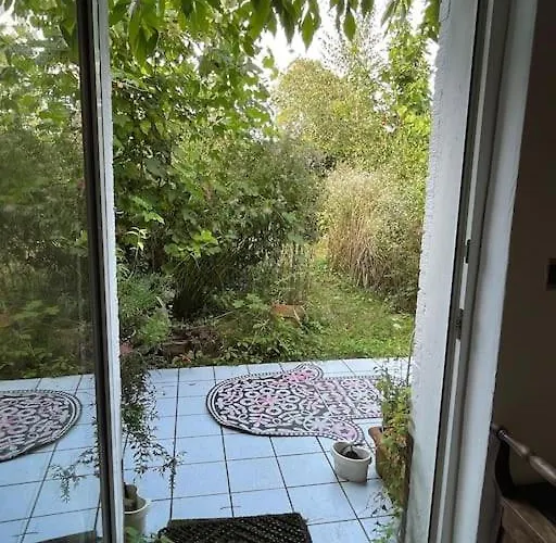 Huebsche Mit Gartennutzung Lejlighed