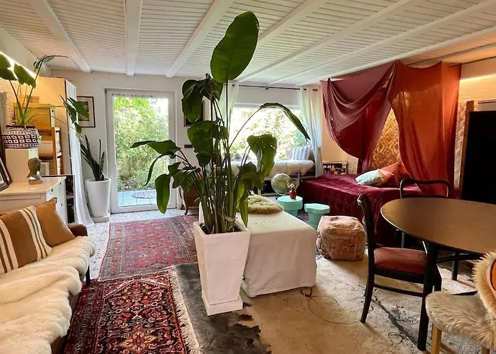 Huebsche Mit Gartennutzung شقة